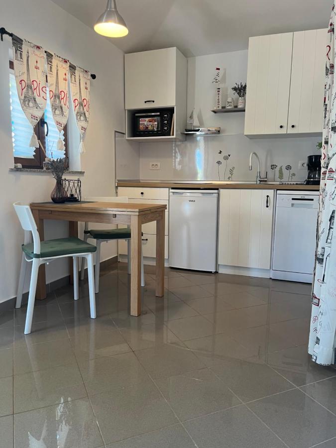 Apartment Cozy&Quiet Rovinj Luaran gambar