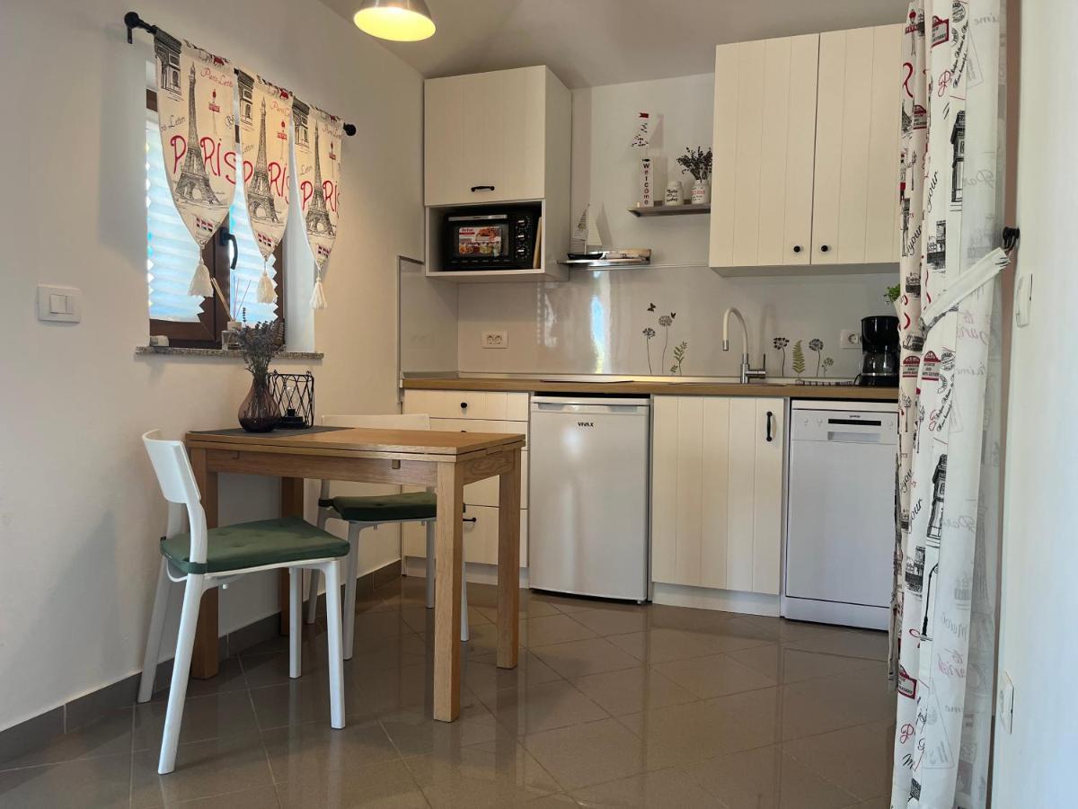 Apartment Cozy&Quiet Rovinj Luaran gambar